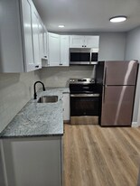 115 W Chew Ave in Philadelphia, PA - Building Photo