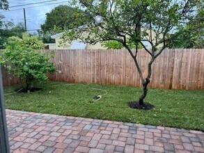 5501 Spruce Ave in West Palm Beach, FL - Building Photo - Building Photo