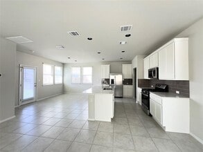171 Tempest Trl in Maxwell, TX - Building Photo - Building Photo