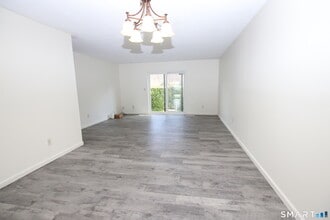 79 Webster Ct in Newington, CT - Building Photo - Building Photo