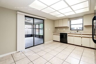 13003 Madison Ave in Largo, FL - Foto de edificio - Building Photo