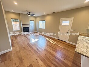 614 Vine St in Paso Robles, CA - Building Photo - Building Photo