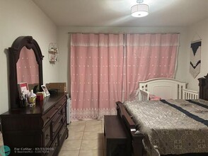 4948 Blistering Way in Greenacres, FL - Building Photo - Building Photo
