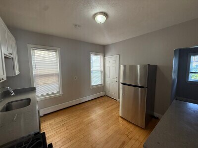 139 Bowdoin St, Unit #2 in Boston, MA - Foto de edificio - Building Photo
