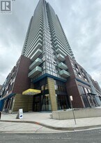 4130 Parkside Village Dr in Mississauga, ON - Building Photo
