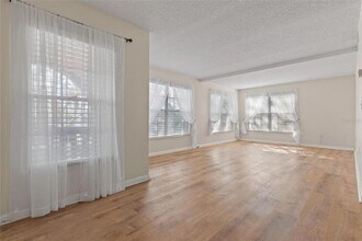 230 N Bayshore Blvd in Clearwater, FL - Building Photo - Building Photo