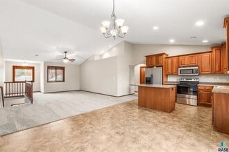 115 Emmett Trail in Harrisburg, SD - Building Photo - Building Photo