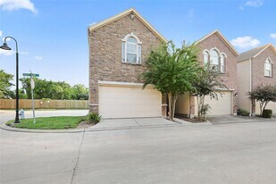 5166 Oasis Park Ln in Houston, TX - Building Photo