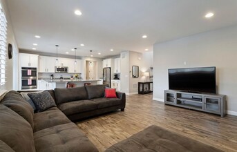 3702 White Rose Lp in Castle Rock, CO - Building Photo - Building Photo
