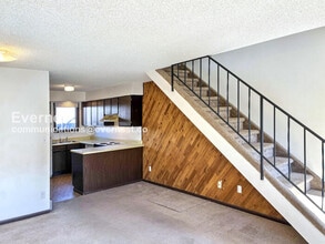 3005 Ross Dr in Fort Collins, CO - Building Photo - Building Photo