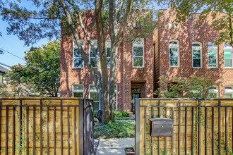 513 E 11th St in Houston, TX - Building Photo - Building Photo