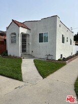 800 E 83rd St in Los Angeles, CA - Building Photo