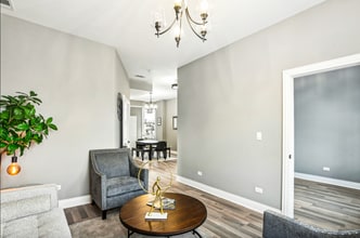 1806 S Trumbull Ave, Unit 3 in Chicago, IL - Building Photo - Building Photo
