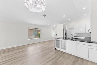 1425 Majesty Terrace in Weston, FL - Building Photo - Building Photo