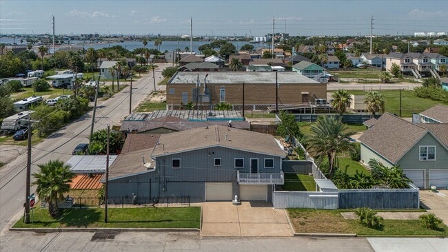 property at 2128 59th St