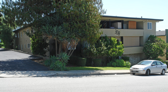 308 Raymondale Dr in South Pasadena, CA - Building Photo - Building Photo