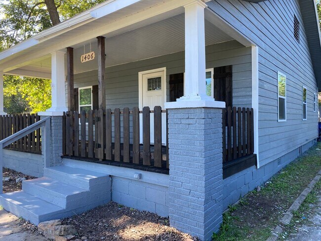 1406 N Rosedale Ave in Tulsa, OK - Building Photo - Building Photo