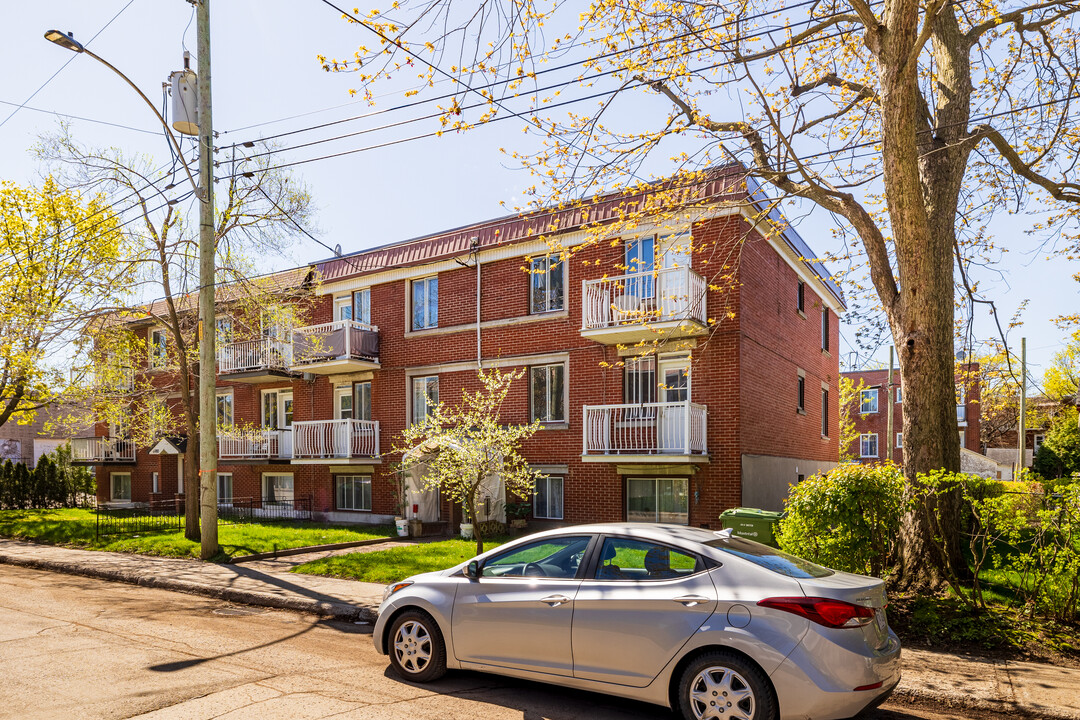 6990 9E Av in Montréal, QC - Building Photo