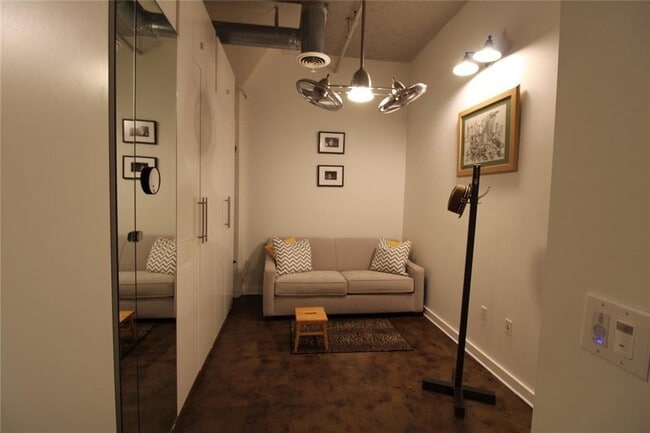 172 Haynes St SW in Atlanta, GA - Foto de edificio - Building Photo