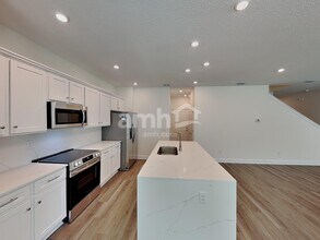 2570 Belfort Lndg Ct in Jacksonville, FL - Building Photo - Building Photo