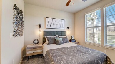 Springs at Five and Main in Commerce Township, MI - Foto de edificio - Interior Photo