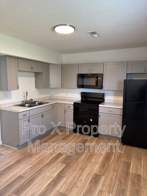 property at 615 E Bain St