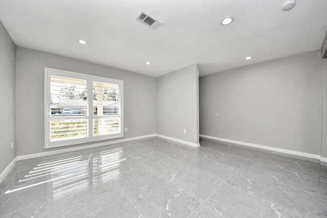 7718 Romney Rd in Houston, TX - Building Photo - Building Photo