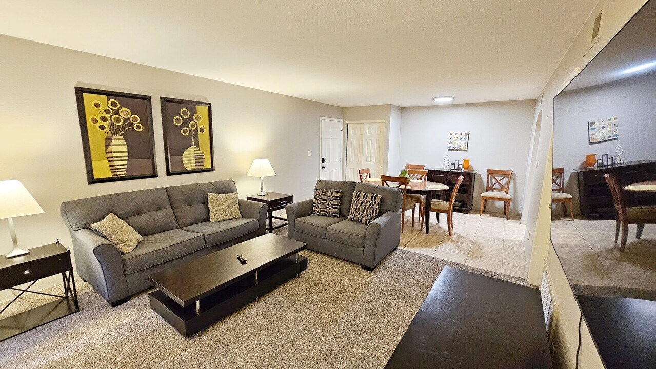8500 E Indian School Rd in Scottsdale, AZ - Building Photo