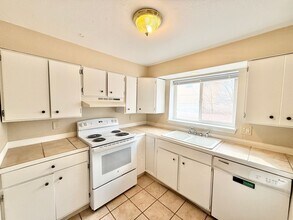 2 Alan Shepard Rd in Pueblo, CO - Building Photo - Building Photo