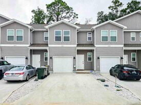 1211 Fairchild Vlg Dr in Pensacola, FL - Building Photo