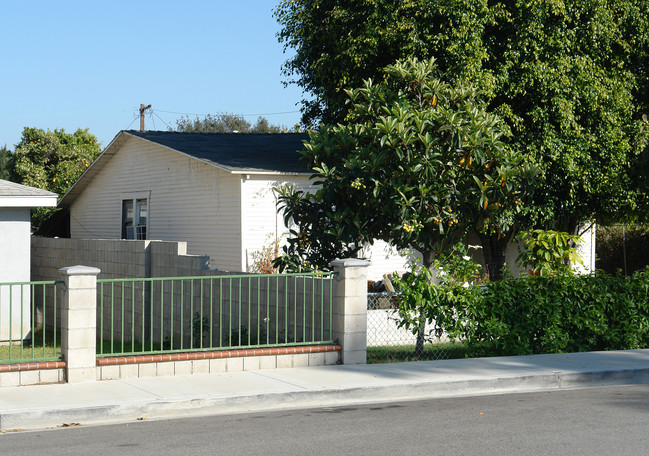 250 Nellora St in Camarillo, CA - Building Photo - Building Photo