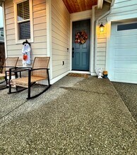 4455 Bristol Ln SE in Port Orchard, WA - Building Photo - Building Photo