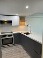 3151 S Palm Aire Dr in Pompano Beach, FL - Building Photo - Building Photo