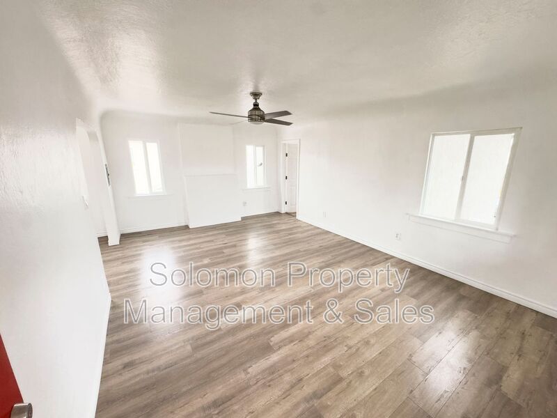 3327 Polk Ave in San Diego, CA - Building Photo