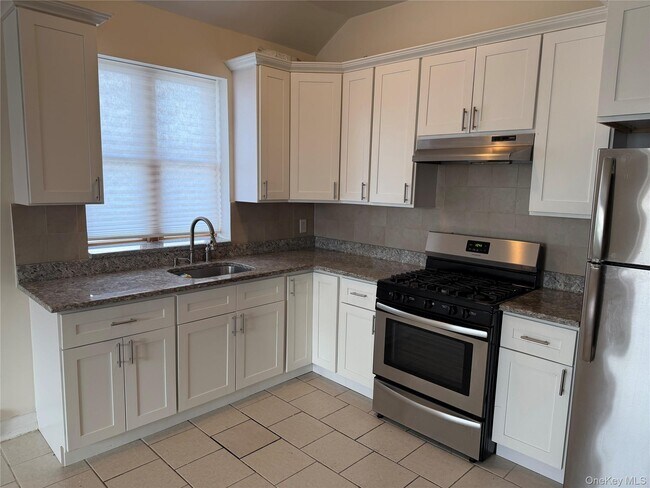 79-31 67th Rd in Queens, NY - Building Photo - Building Photo