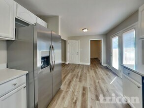 2010 Beauty St in Statesville, NC - Foto de edificio - Building Photo