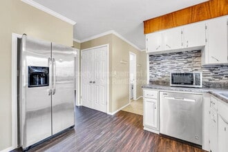 603 E Greenwood St in Springfield, MO - Foto de edificio - Building Photo