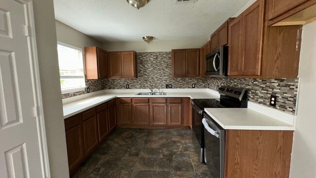 7929 Hull Ave in Dallas, TX - Building Photo - Building Photo