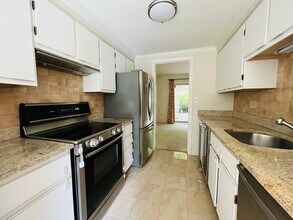 30 Fifer Ln in Lexington, MA - Building Photo - Building Photo