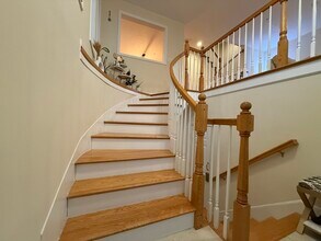 32 John Hancock Dr in Ashland, MA - Building Photo - Building Photo