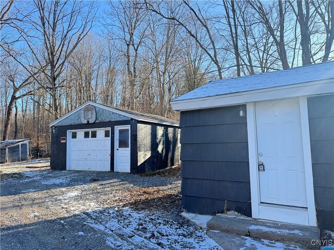 4790 Sweet Rd in Manlius, NY - Building Photo - Building Photo