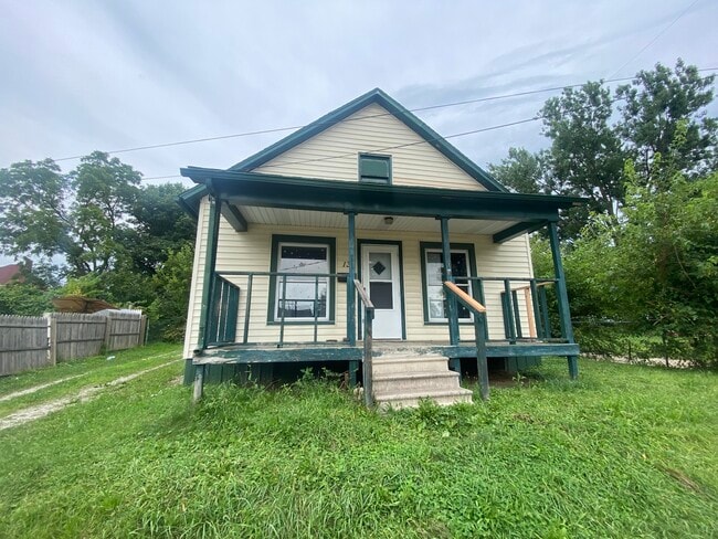 property at 13 S Alexander St