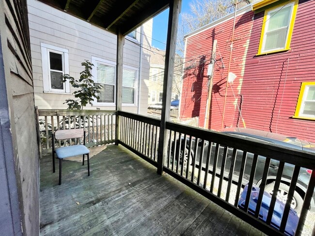 37 Hillside St, Unit 1