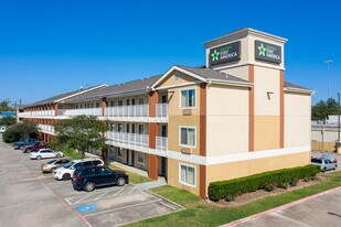 Furnished Studio - Spring