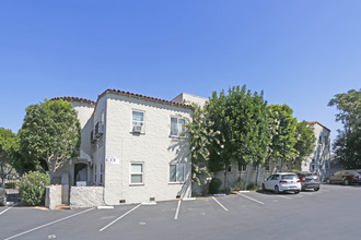 1040-1058 N. 4th St in San Jose, CA - Foto de edificio - Building Photo