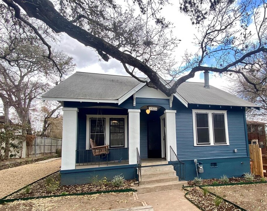 1304 Bonham Terrace in Austin, TX - Building Photo