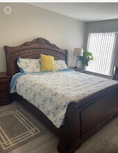 12540 Vista Isles Dr, Unit Dall Hussain in Plantation, FL - Building Photo - Building Photo