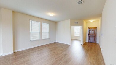 344 Autumn Rouge in Canyon Lake, TX - Foto de edificio - Building Photo