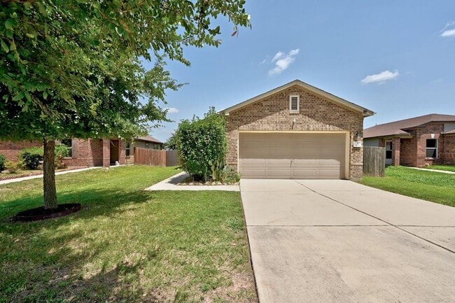 451 New Bridge Dr in Kyle, TX - Building Photo - Building Photo