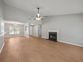 220 Stone Point Ln in Jacksonville, NC - Building Photo - Building Photo